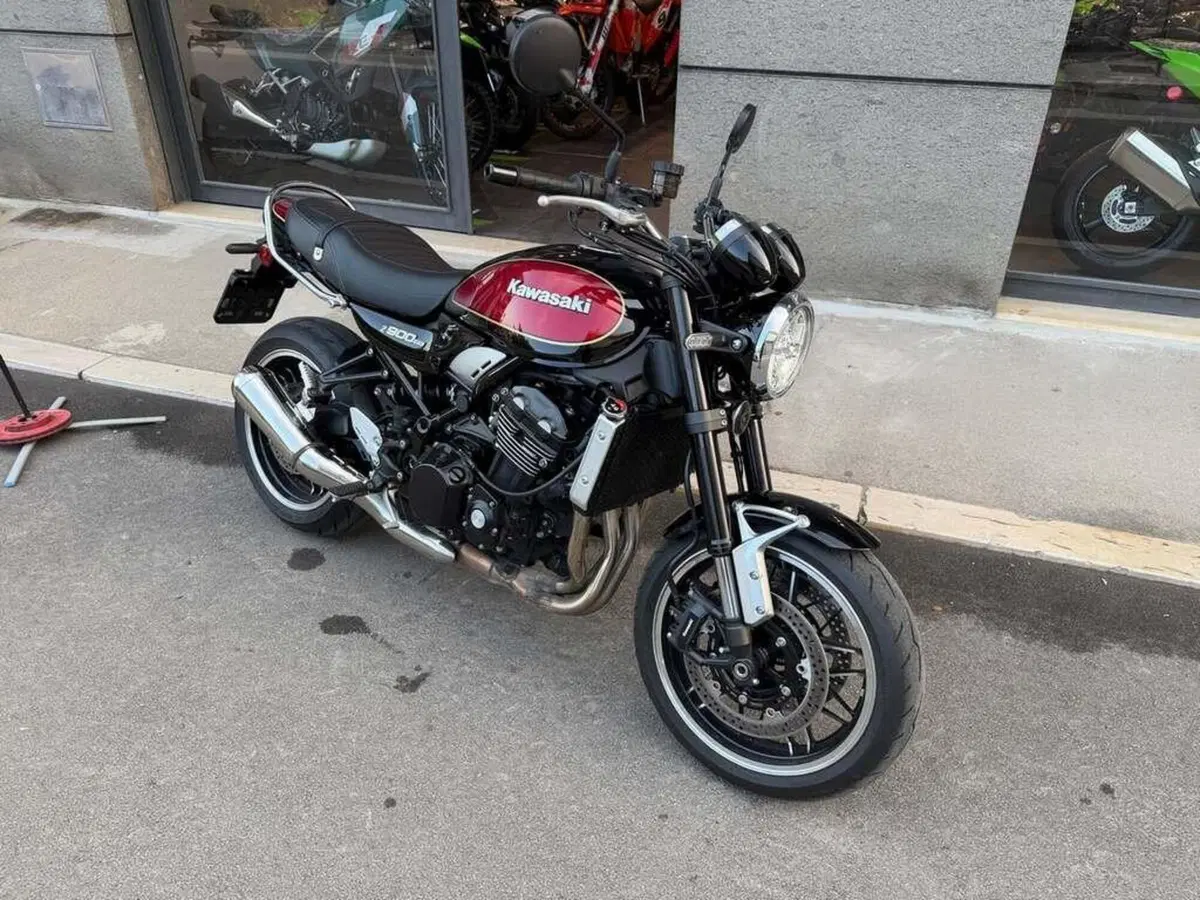 Kawasaki Z 900 RS (2022 - 25) (2)