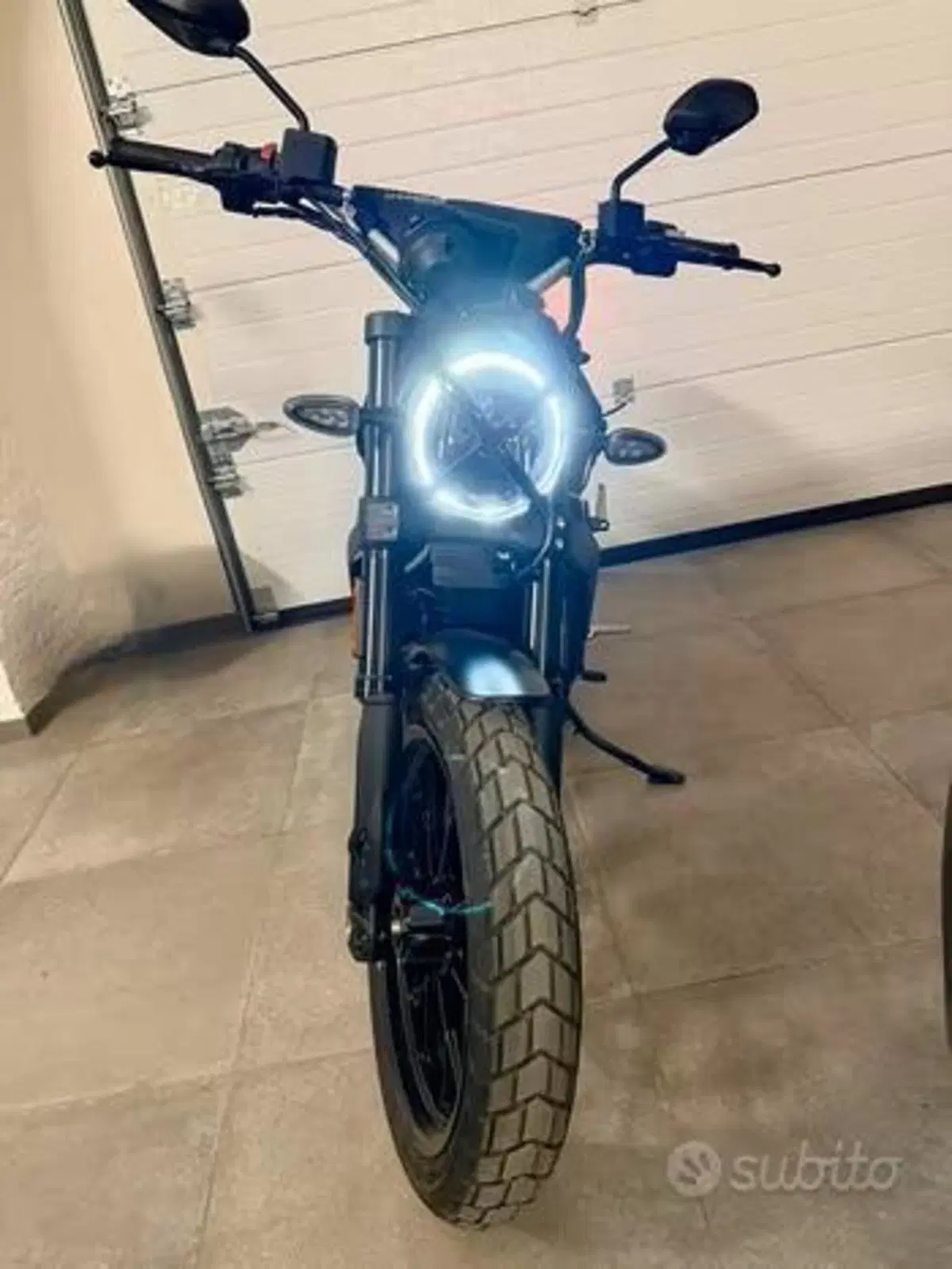 Ducati Scrambler 800 Icon Dark (2025 - 26) (3)