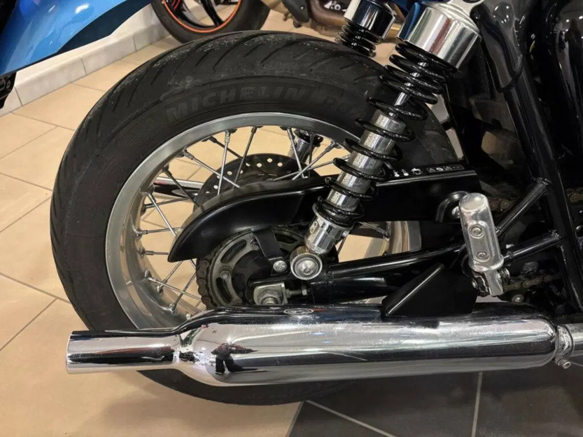 Triumph Bonneville T120 (2021 - 25) (8)
