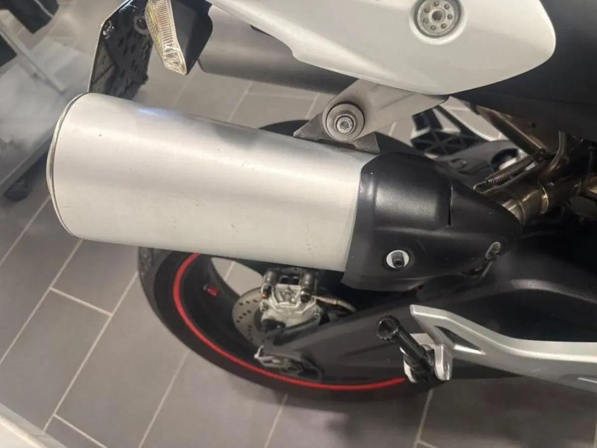 Ducati Monster 696 Plus (2007 - 14) (9)