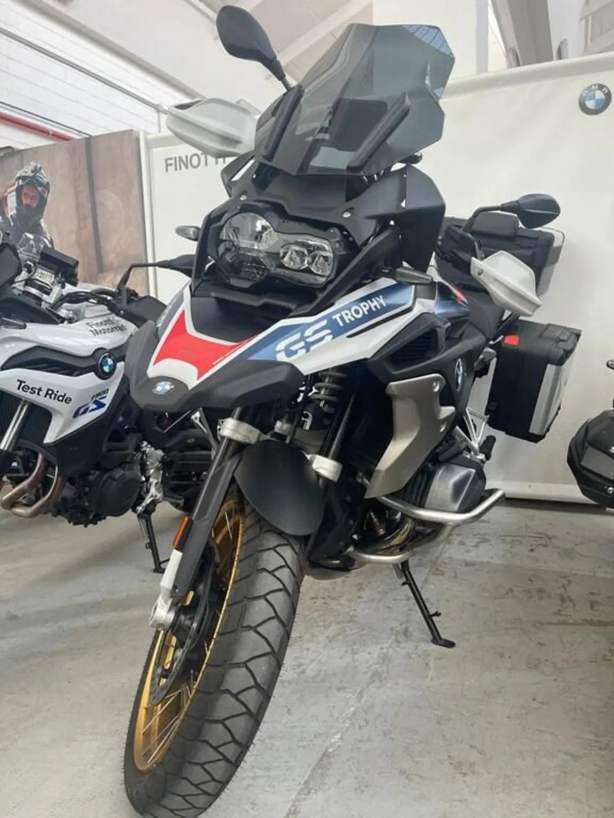 Bmw R 1250 GS (2021 - 24) (2)