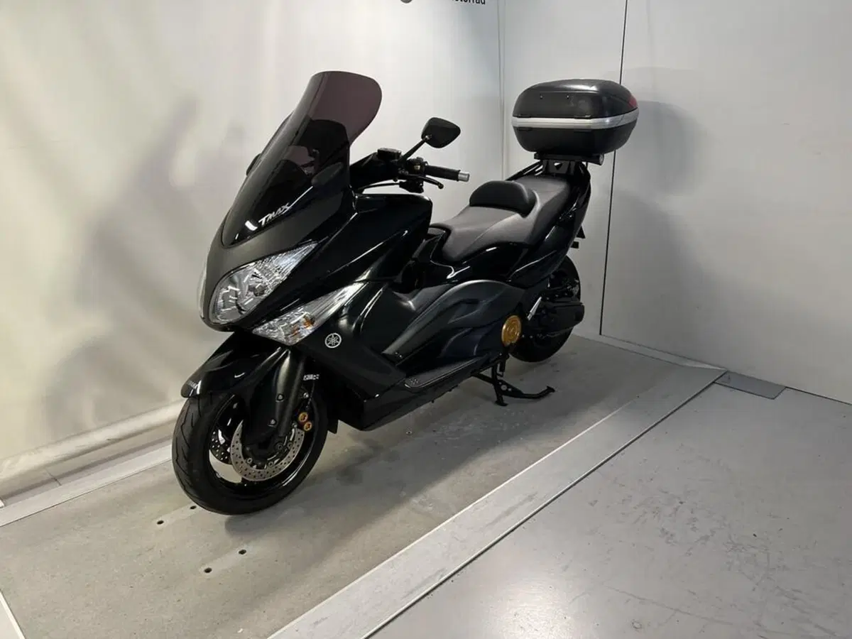 Yamaha T-Max 500 White Max (2010 - 11) (3)