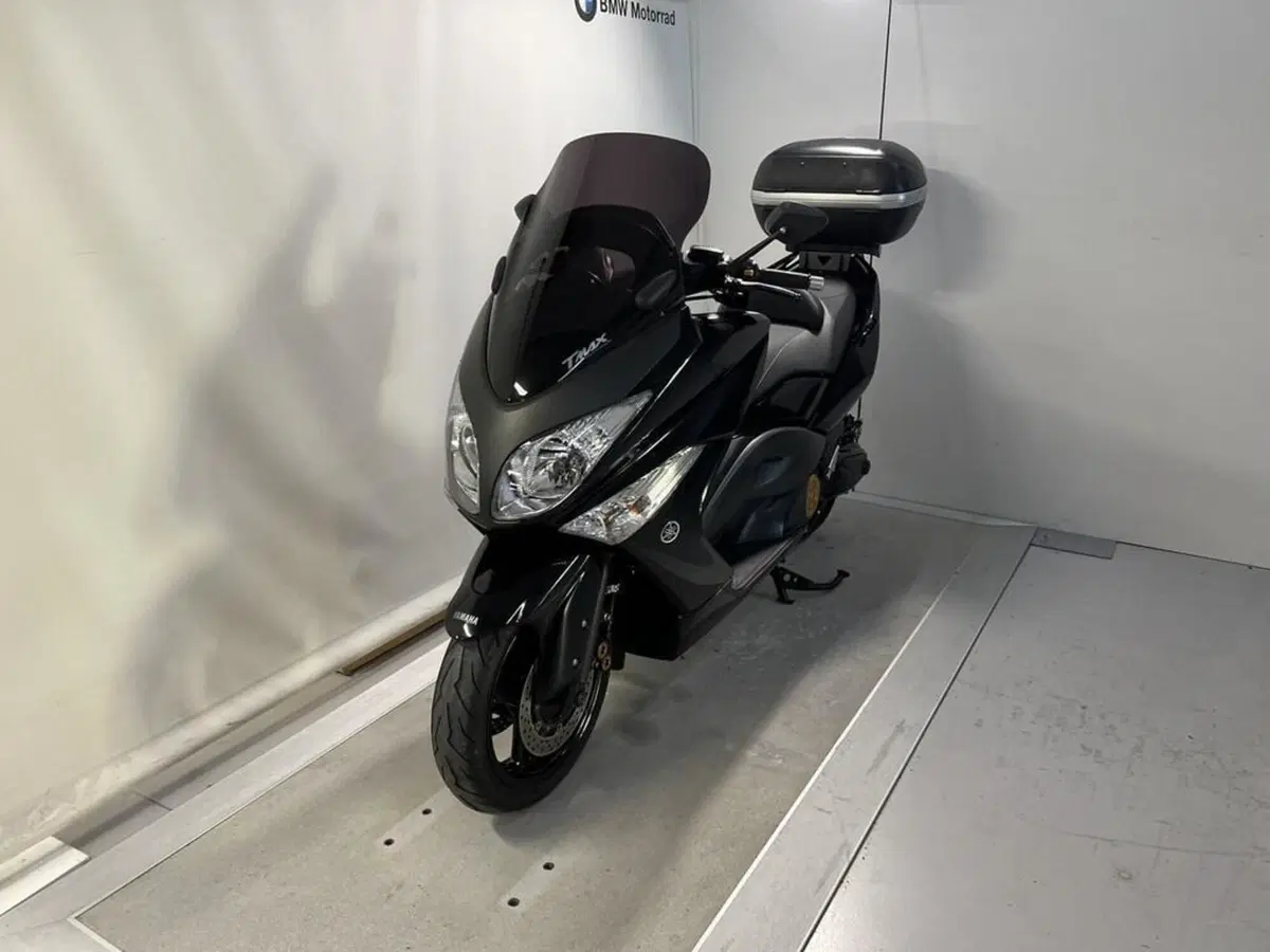 Yamaha T-Max 500 White Max (2010 - 11) (4)