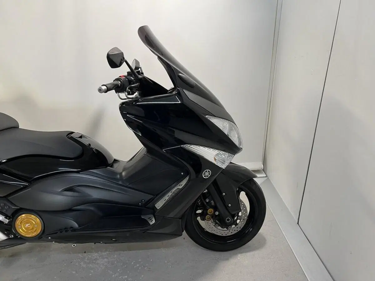 Yamaha T-Max 500 White Max (2010 - 11) (10)