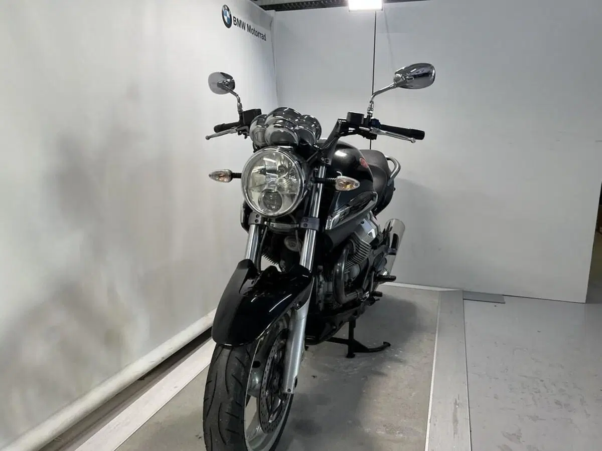 Moto Guzzi Breva 850 (2006 - 11) (5)