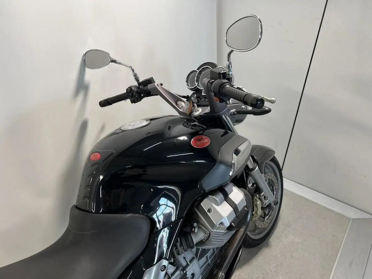 Moto Guzzi Breva 850 (2006 - 11) (9)
