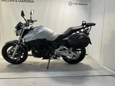 Suzuki GSR 600 (2006 - 11) usata
