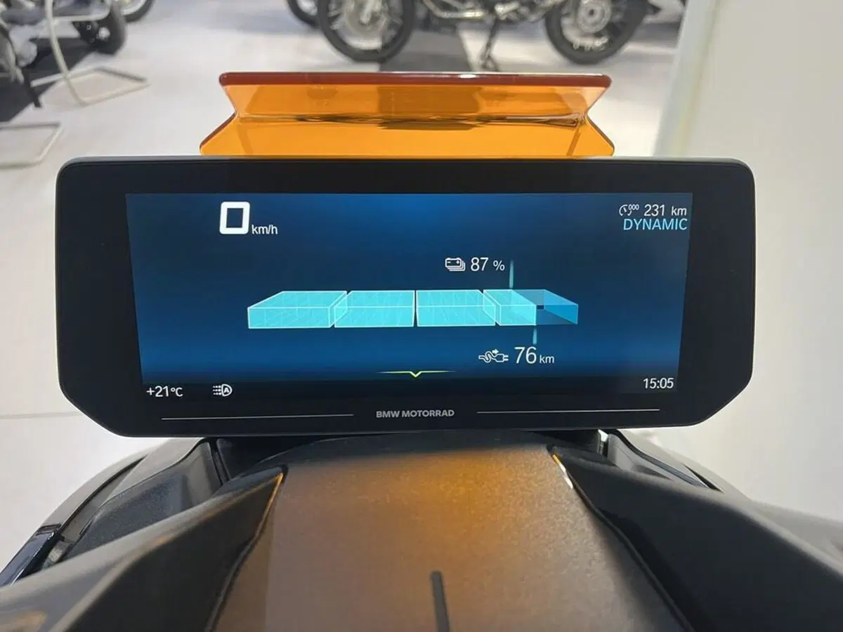 Bmw CE 04 (2021 - 25) (7)
