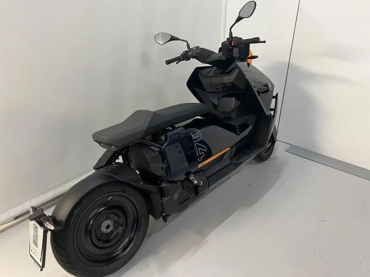 Bmw CE 04 (2021 - 25) (13)