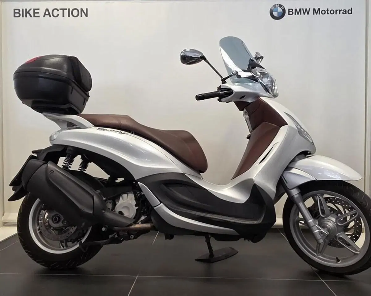 Piaggio Beverly 350 SportTouring ie ABS (2011 - 17)