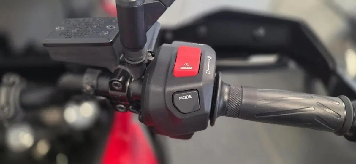 Yamaha Tracer 7 Y-AMT (2026) (6)