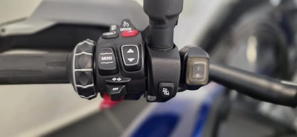 Bmw R 1300 GS (2023 - 26) (2)