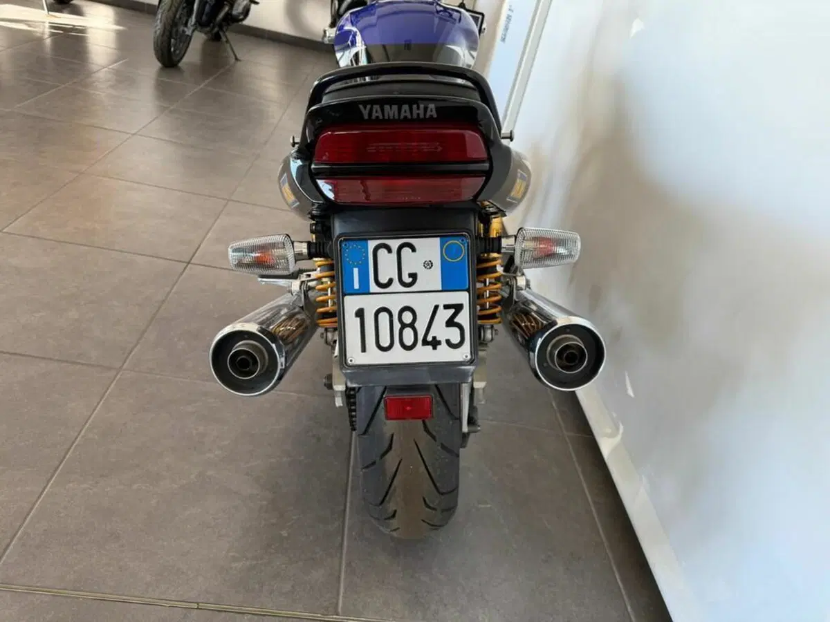 Yamaha XJR 1300 (2002 - 06) (4)