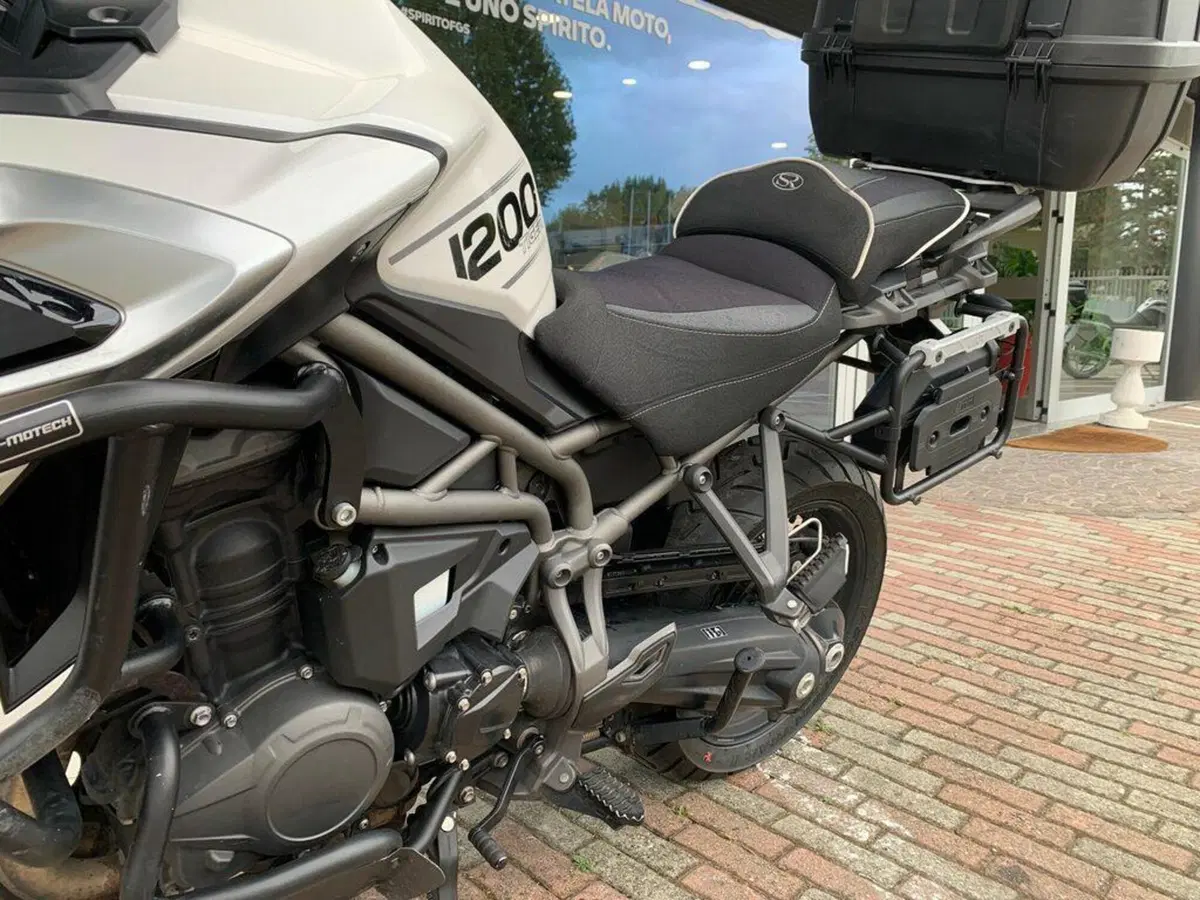 Triumph Tiger 1200 XCx (2018 - 20) (6)