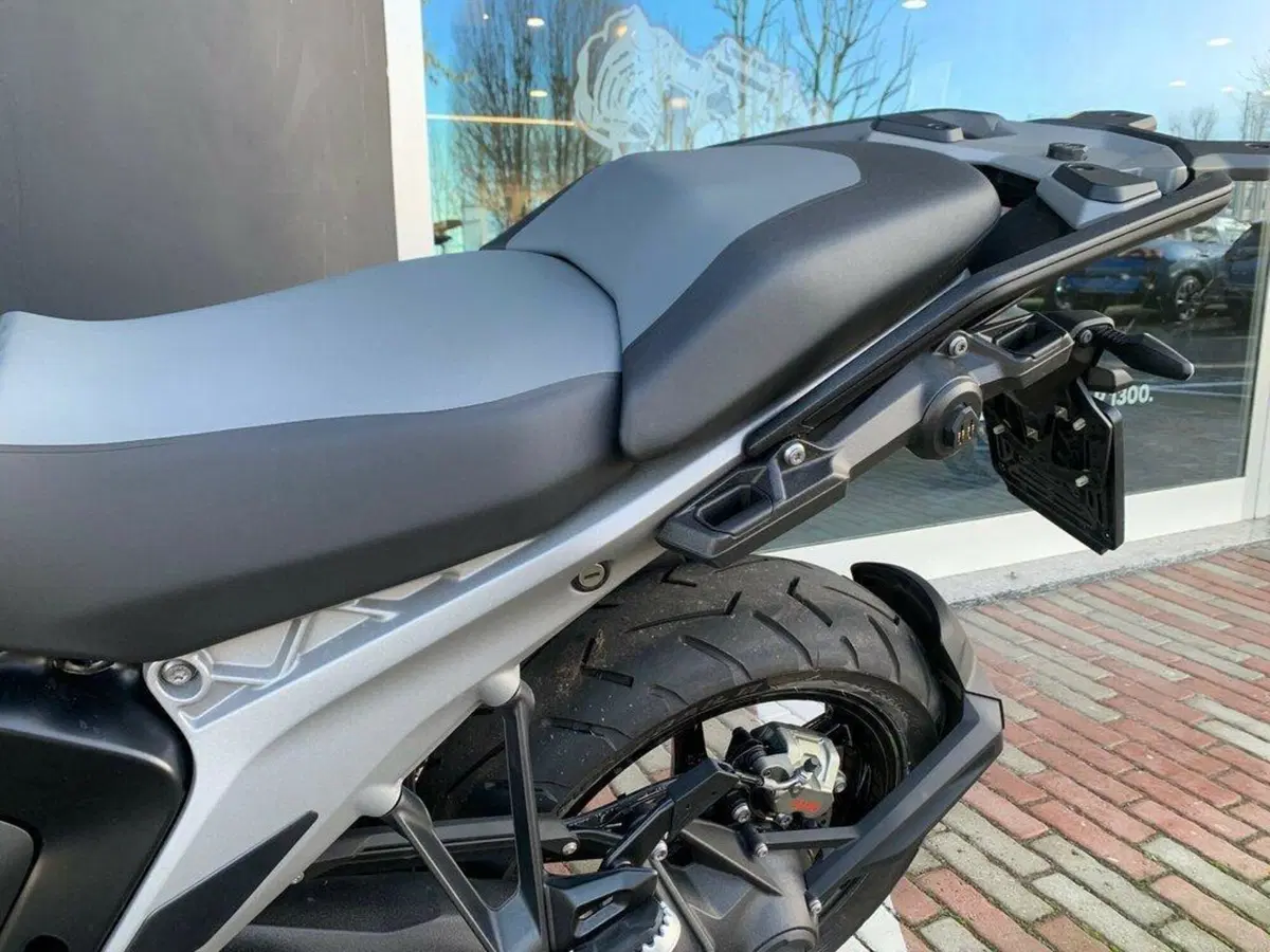 Bmw R 1300 GS (2023 - 26) (9)