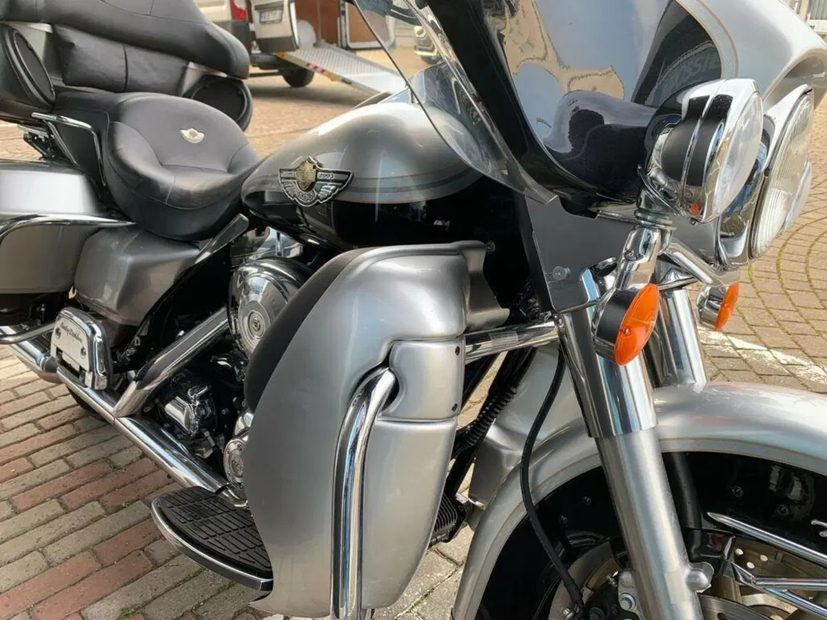 Harley-Davidson 1450 Electra Glide Ultra Classic (2003 - 05) - FLHTCUI (12)