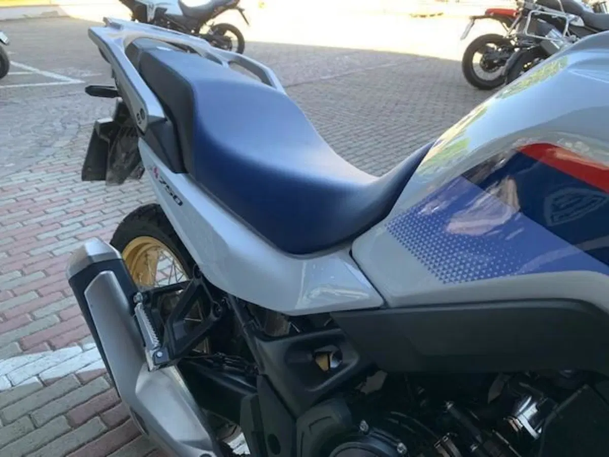 Honda Transalp XL750 (2023 - 24) (3)