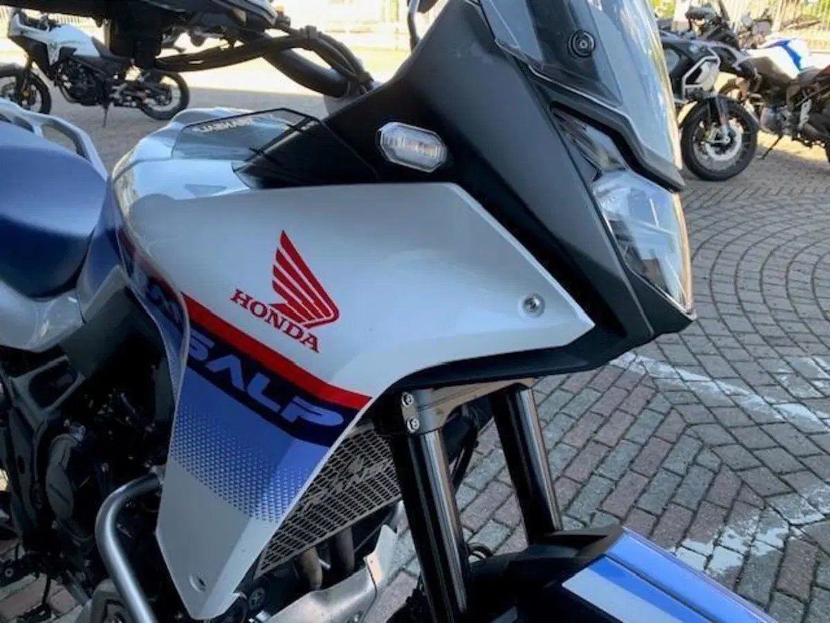 Honda Transalp XL750 (2023 - 24) (7)