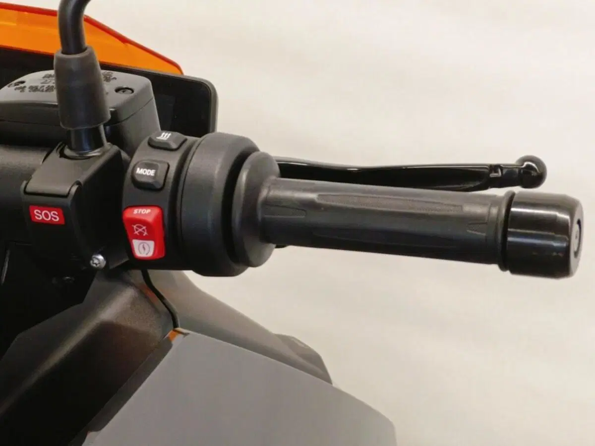 Bmw CE 04 (2021 - 25) (8)