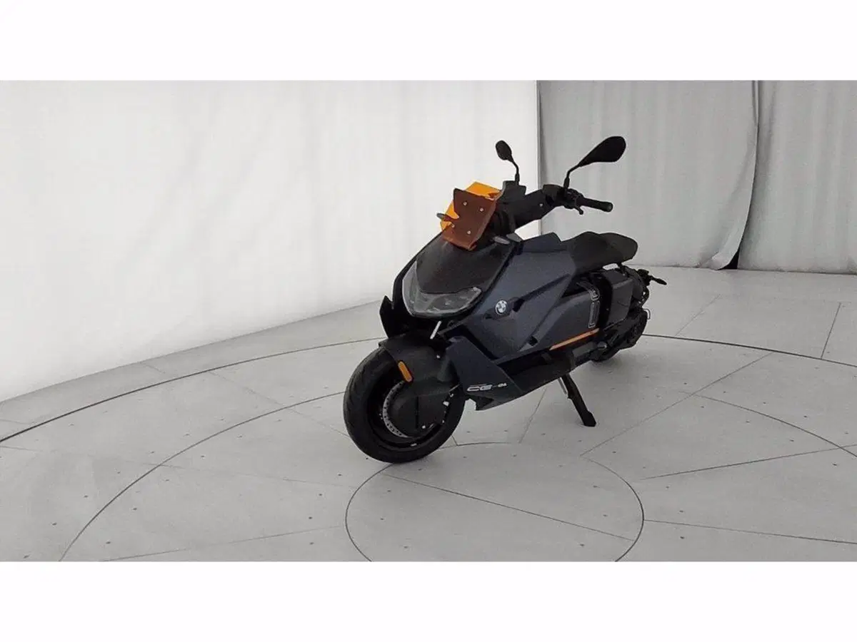 Bmw CE 04 (2021 - 25) (4)