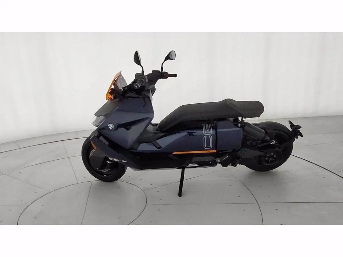Bmw CE 04 (2021 - 25) (5)