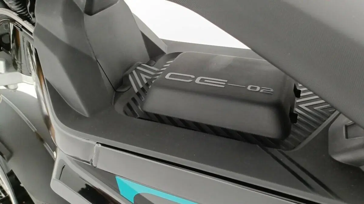 Bmw CE 02 AM (2024 - 26) (11)