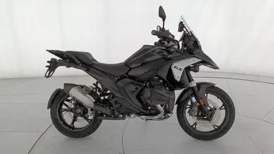 Bmw R 1300 GS Triple Black (2023 - 26) usata