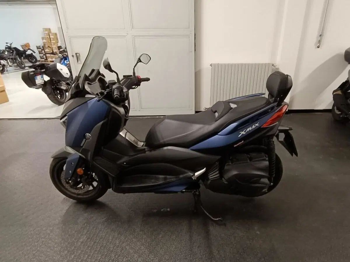 Yamaha X-Max 400 Iron Max (2019 - 20)