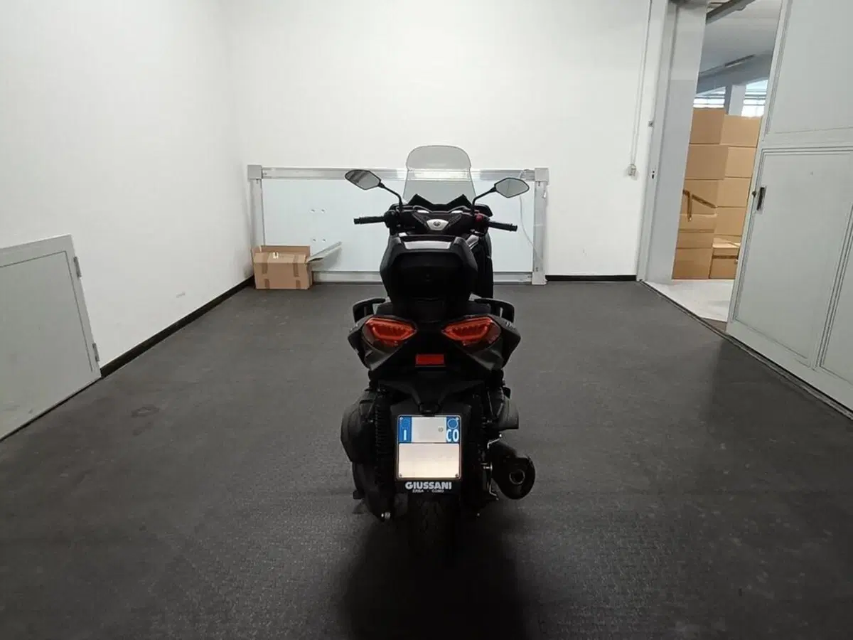 Yamaha X-Max 400 Iron Max (2019 - 20) (7)