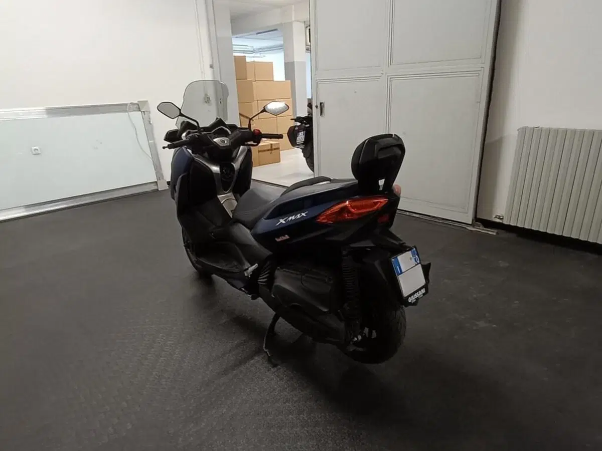 Yamaha X-Max 400 Iron Max (2019 - 20) (8)