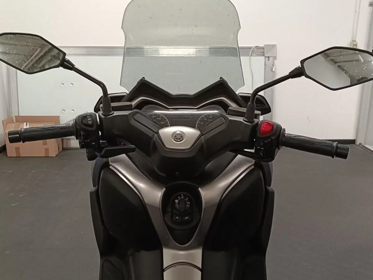 Yamaha X-Max 400 Iron Max (2019 - 20) (12)