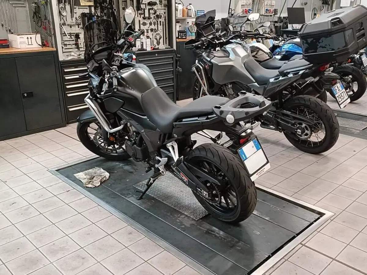 Honda CB 500 X (2021) (2)
