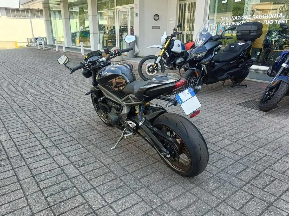 Triumph Street Triple RS (2020 - 22) (8)