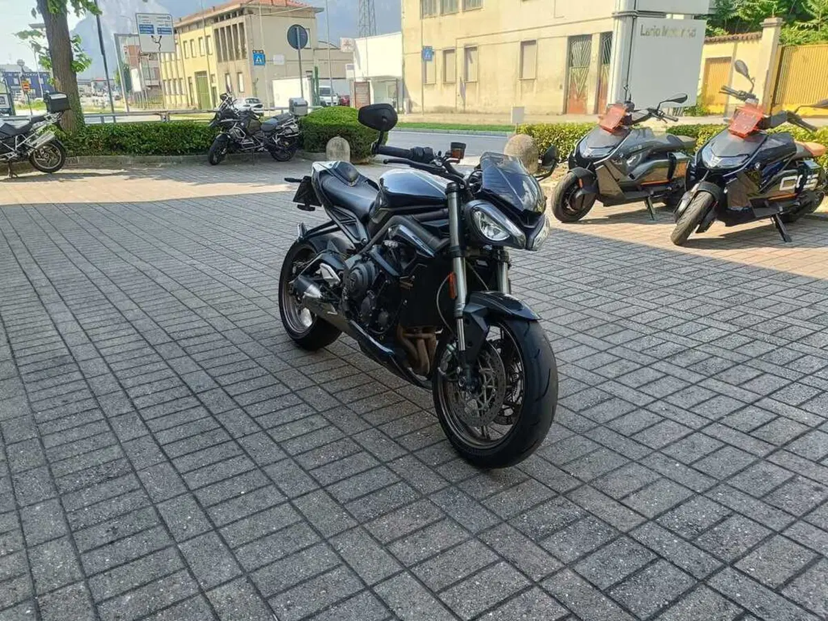 Triumph Street Triple RS (2020 - 22) (4)