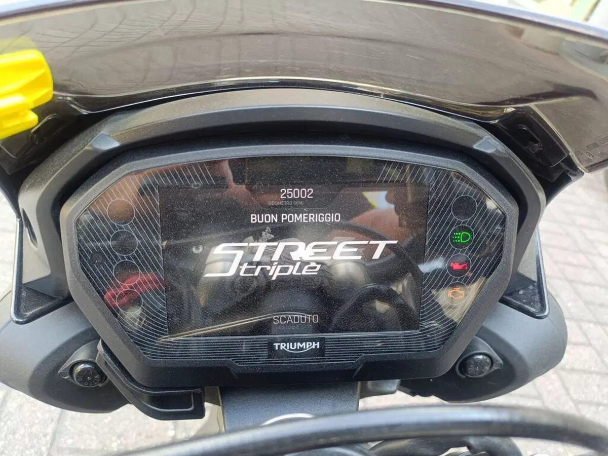 Triumph Street Triple RS (2020 - 22) (14)