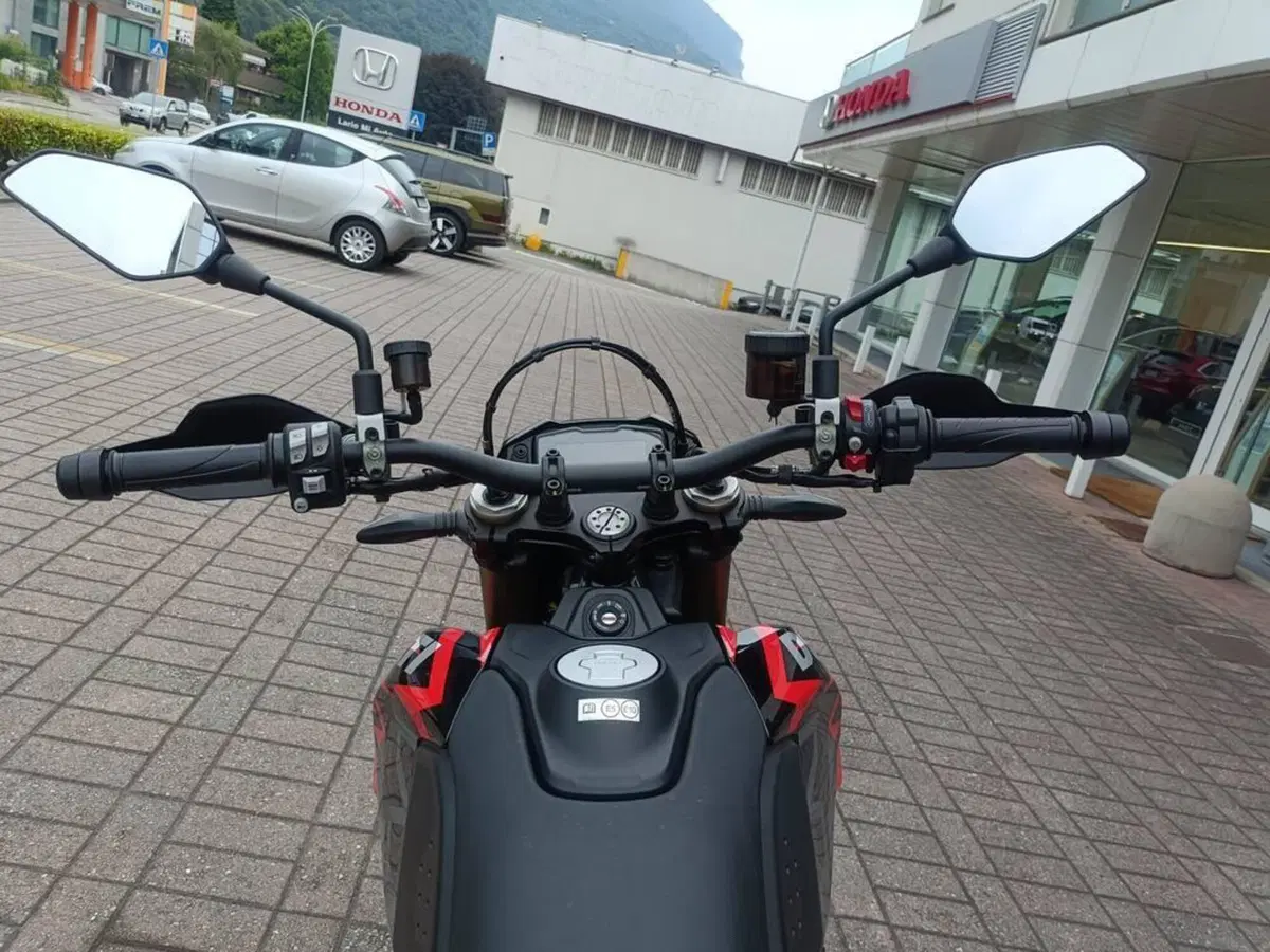 Ducati Hypermotard 698 Mono RVE (2024 - 26) (12)
