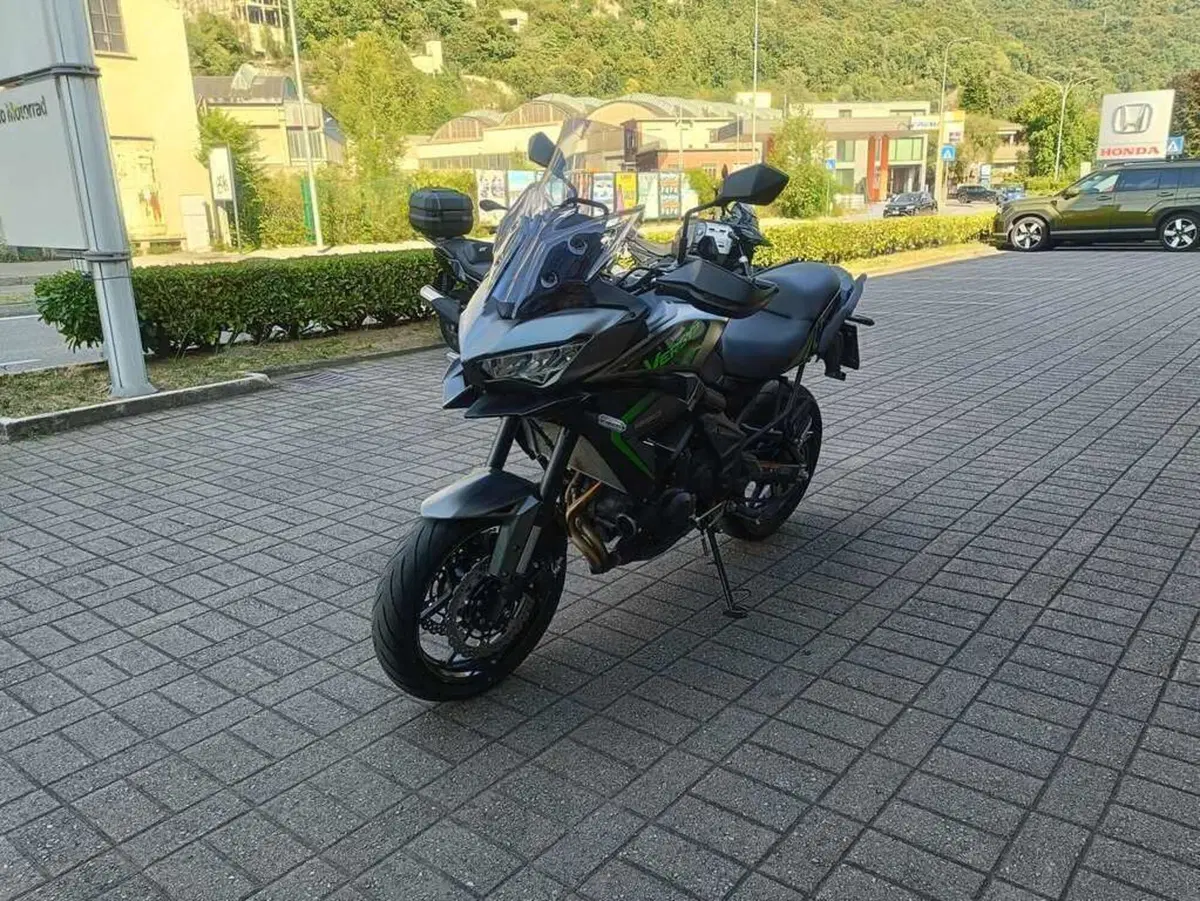 Kawasaki Versys 650 (2025 - 26) (2)