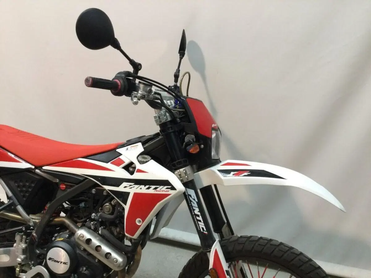 Fantic Motor XEF 125 Performance 4T (2022) (5)