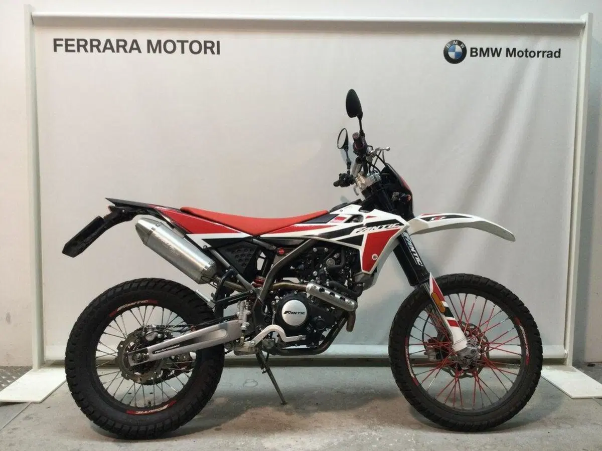 Fantic Motor XEF 125 Performance 4T (2022)