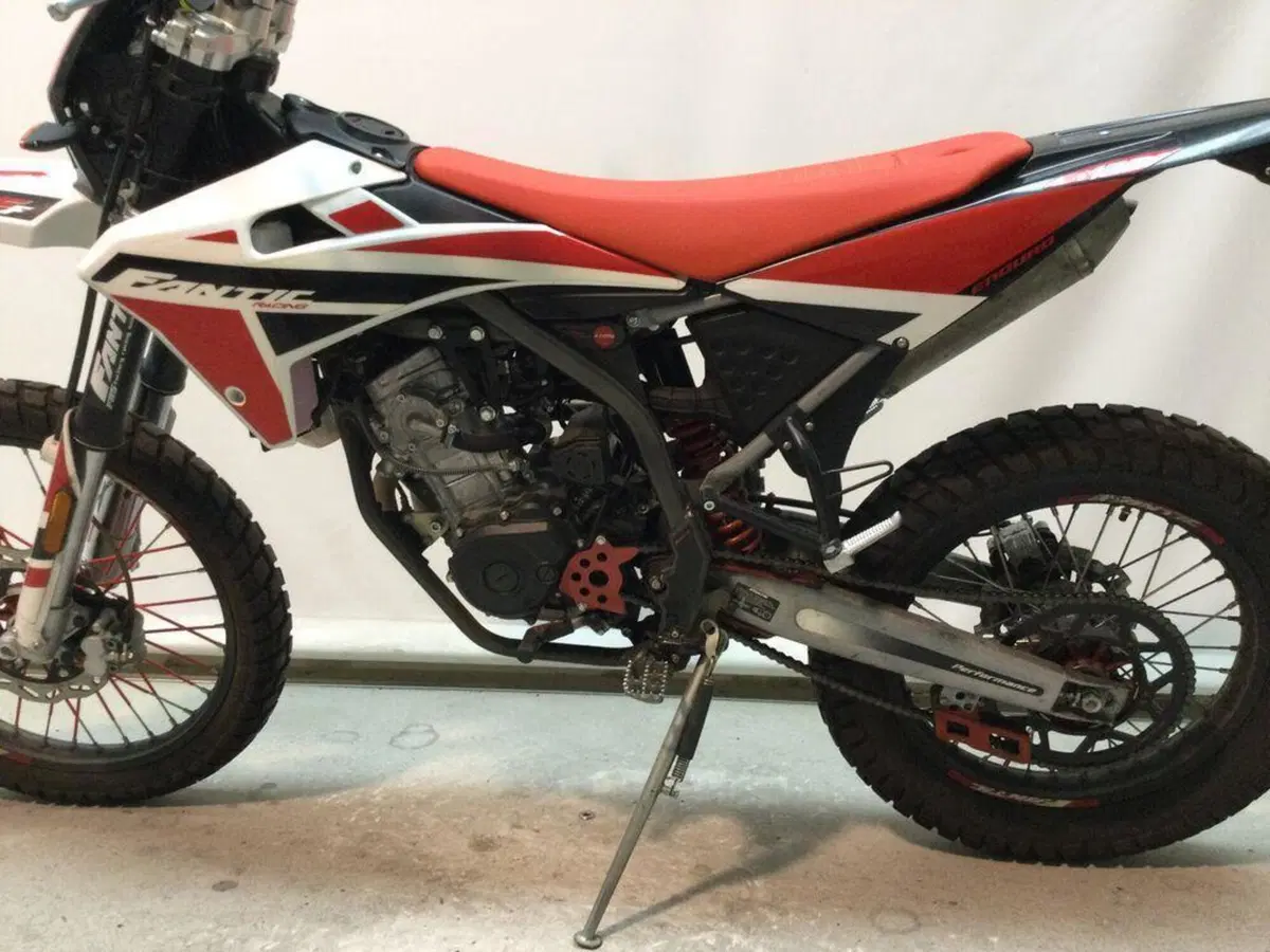 Fantic Motor XEF 125 Performance 4T (2022) (10)
