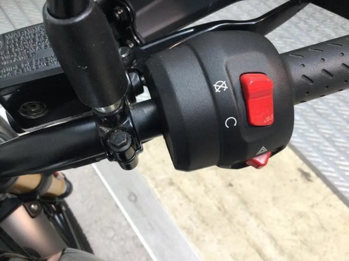 Triumph Scrambler 400 X (2024 - 26) (11)