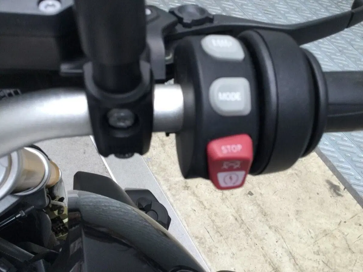 Bmw R 1200 R (2011 - 14) (11)