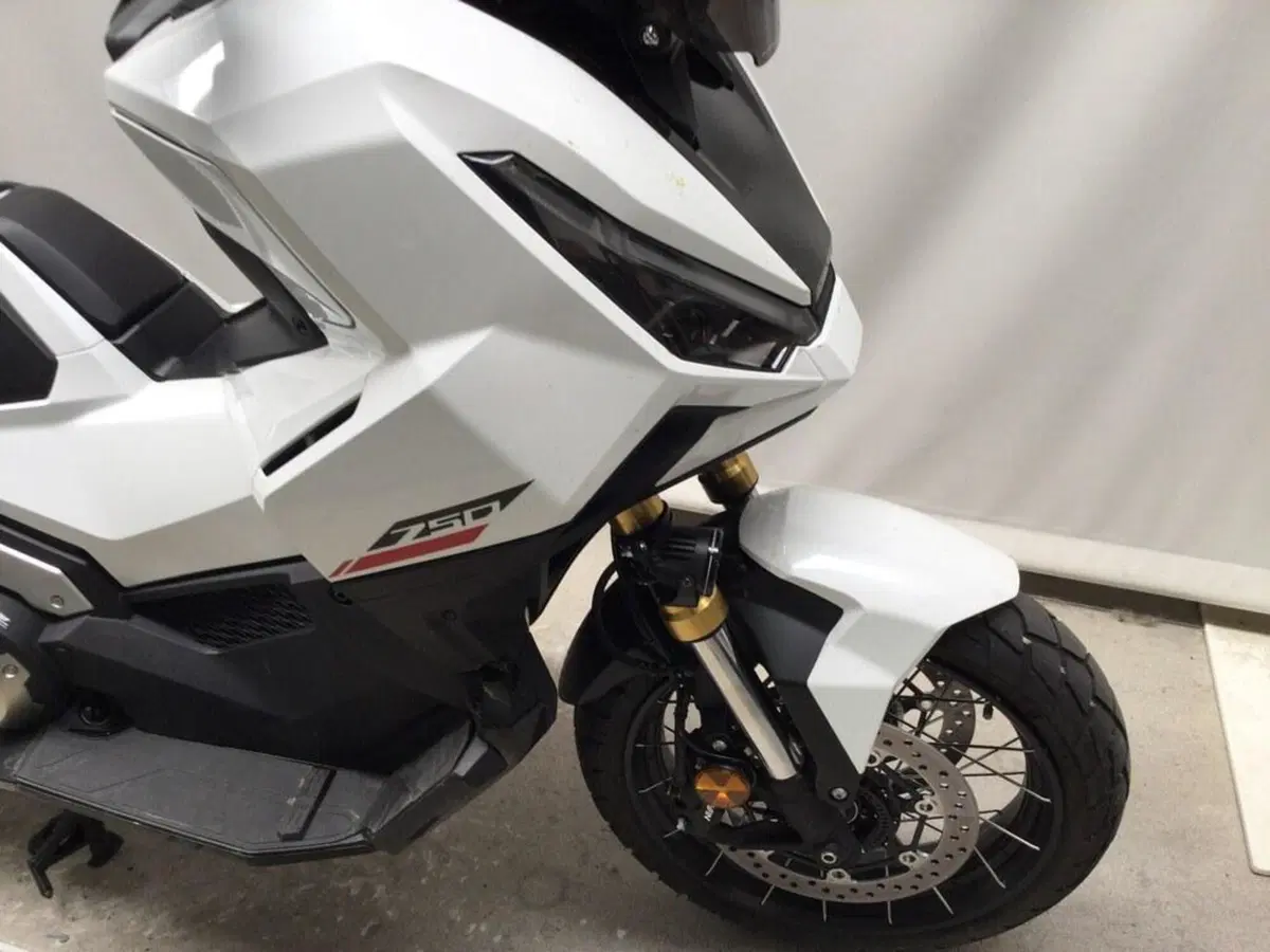 Honda X-ADV 750 (2025 - 26) (4)