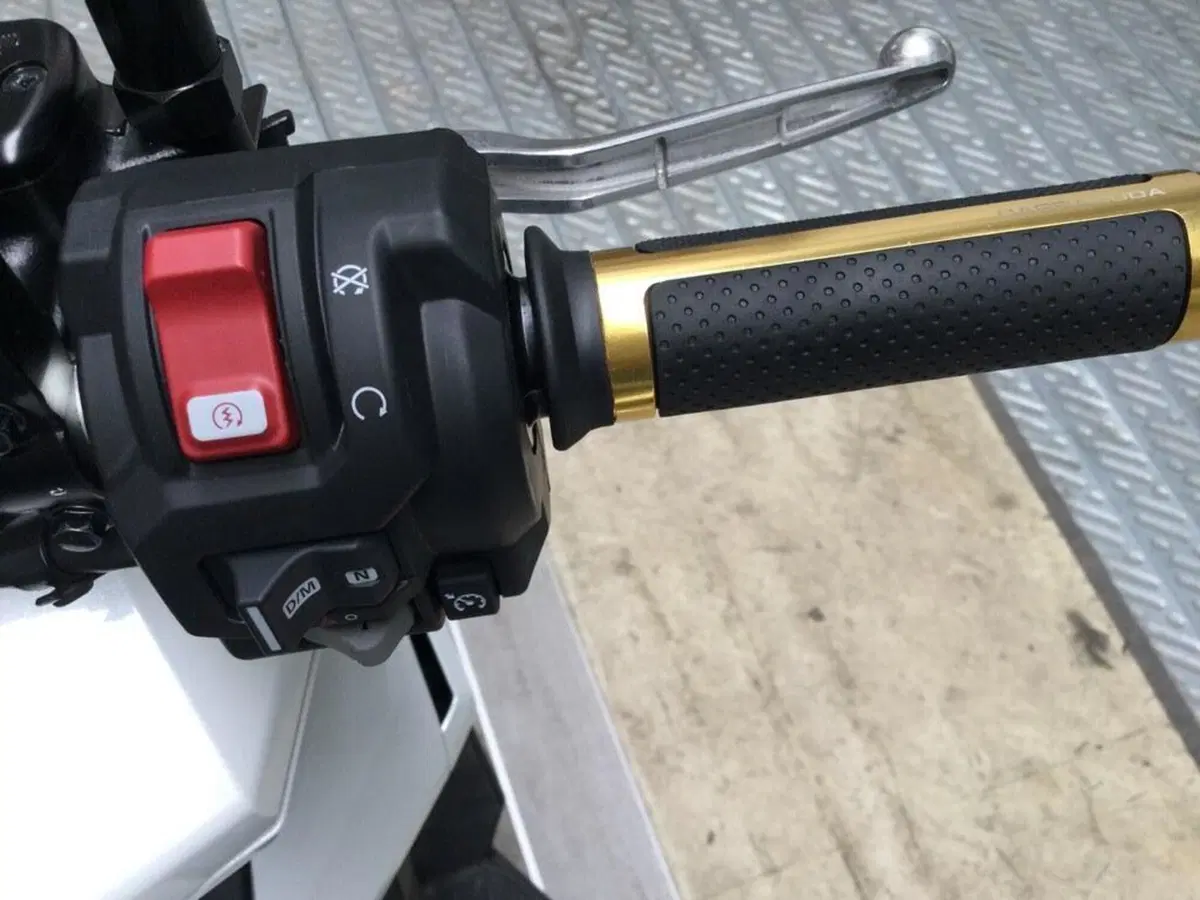 Honda X-ADV 750 (2025 - 26) (11)