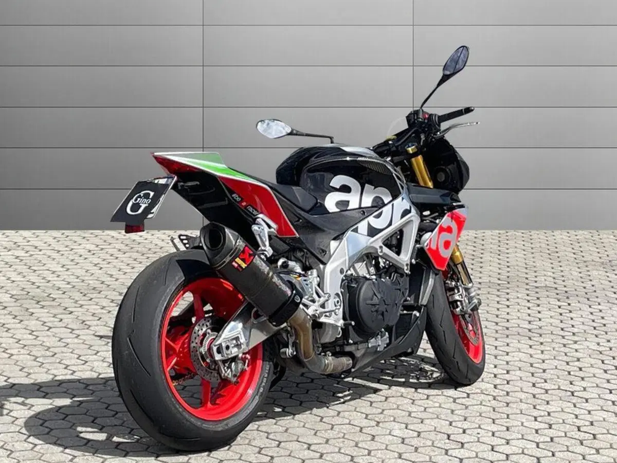 Aprilia Tuono V4 Factory (2017 - 18) (8)