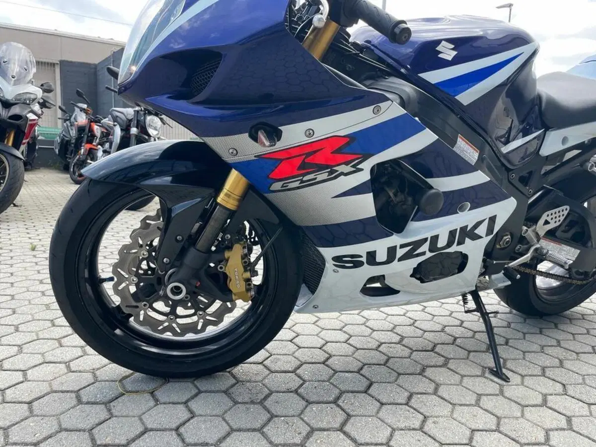 Suzuki GSX 1300 R Hayabusa (1999 - 06) (4)