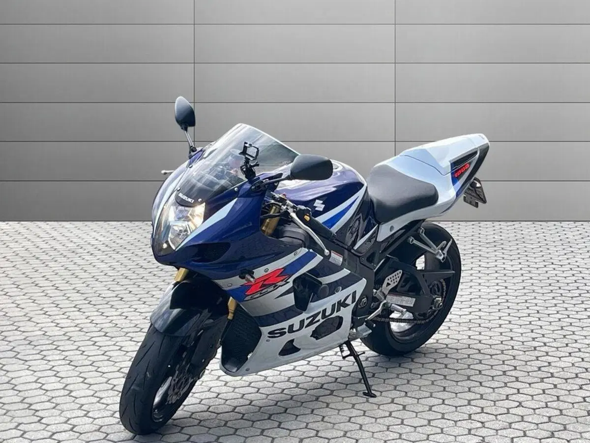 Suzuki GSX 1300 R Hayabusa (1999 - 06) (2)