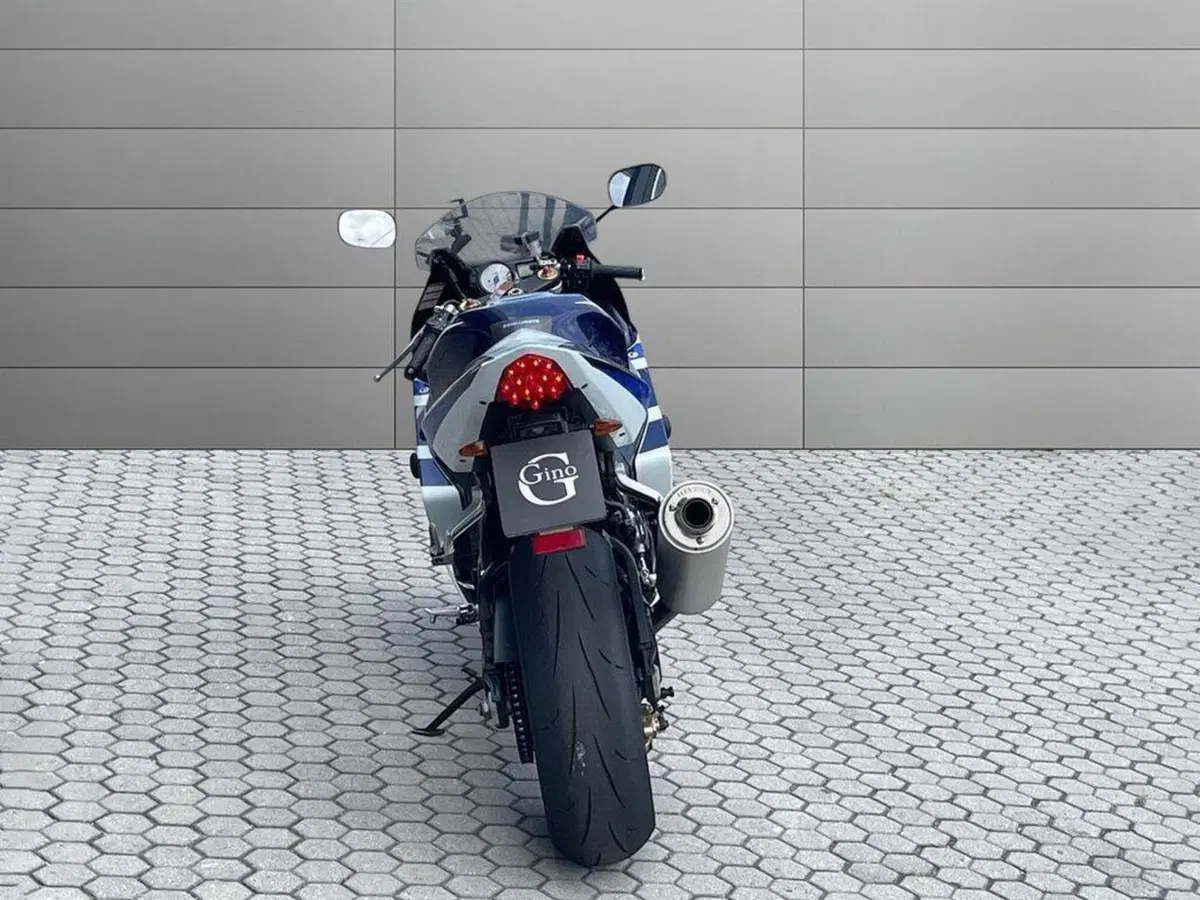 Suzuki GSX 1300 R Hayabusa (1999 - 06) (7)