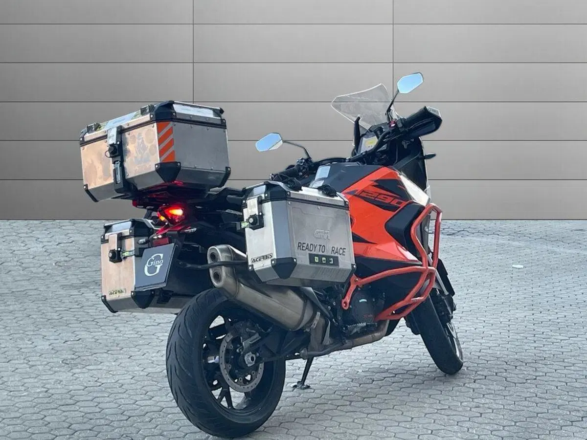 KTM 1290 Super Adventure S (2021) (8)
