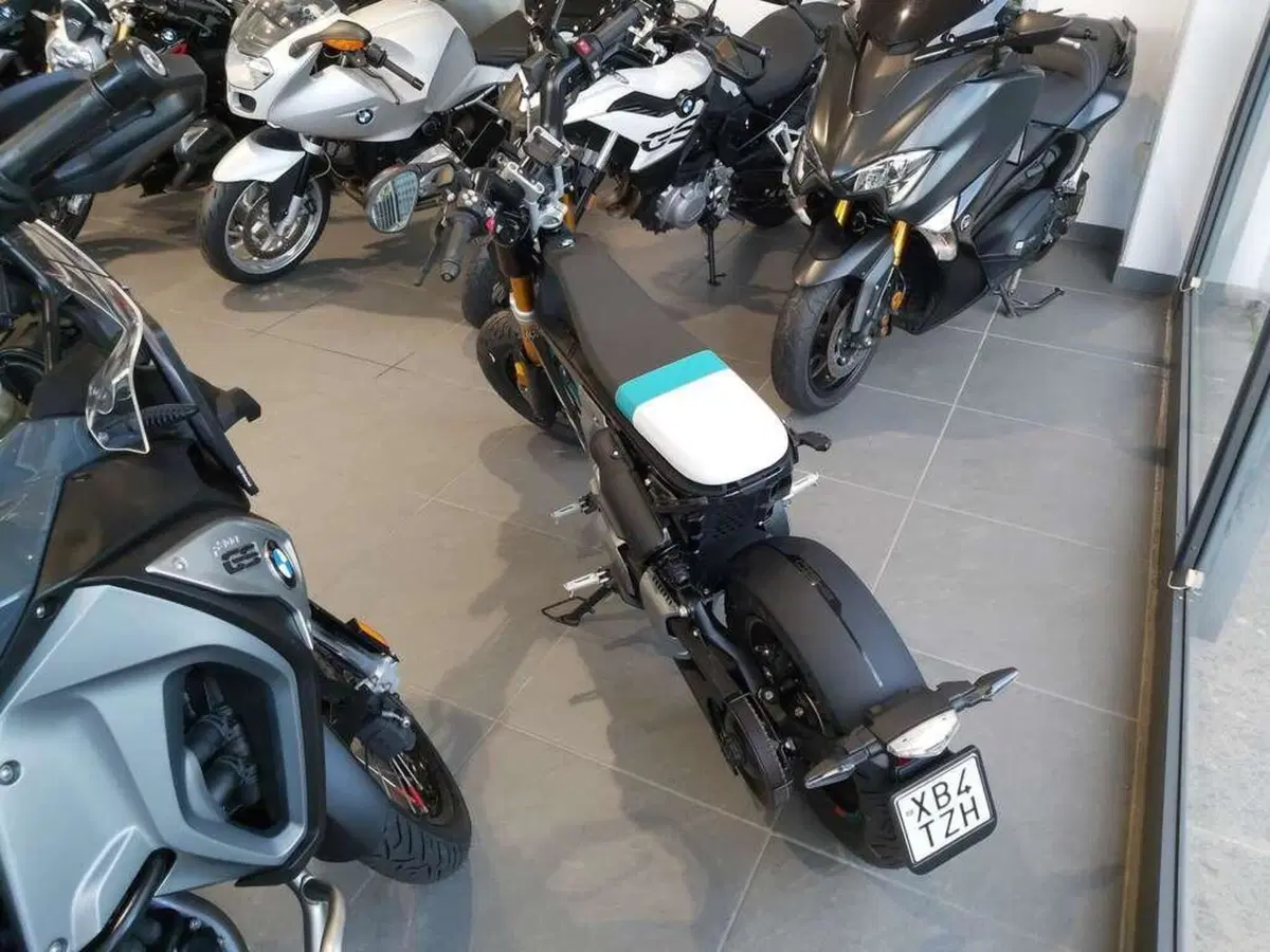 Bmw CE 02 AM (2024 - 26) (4)